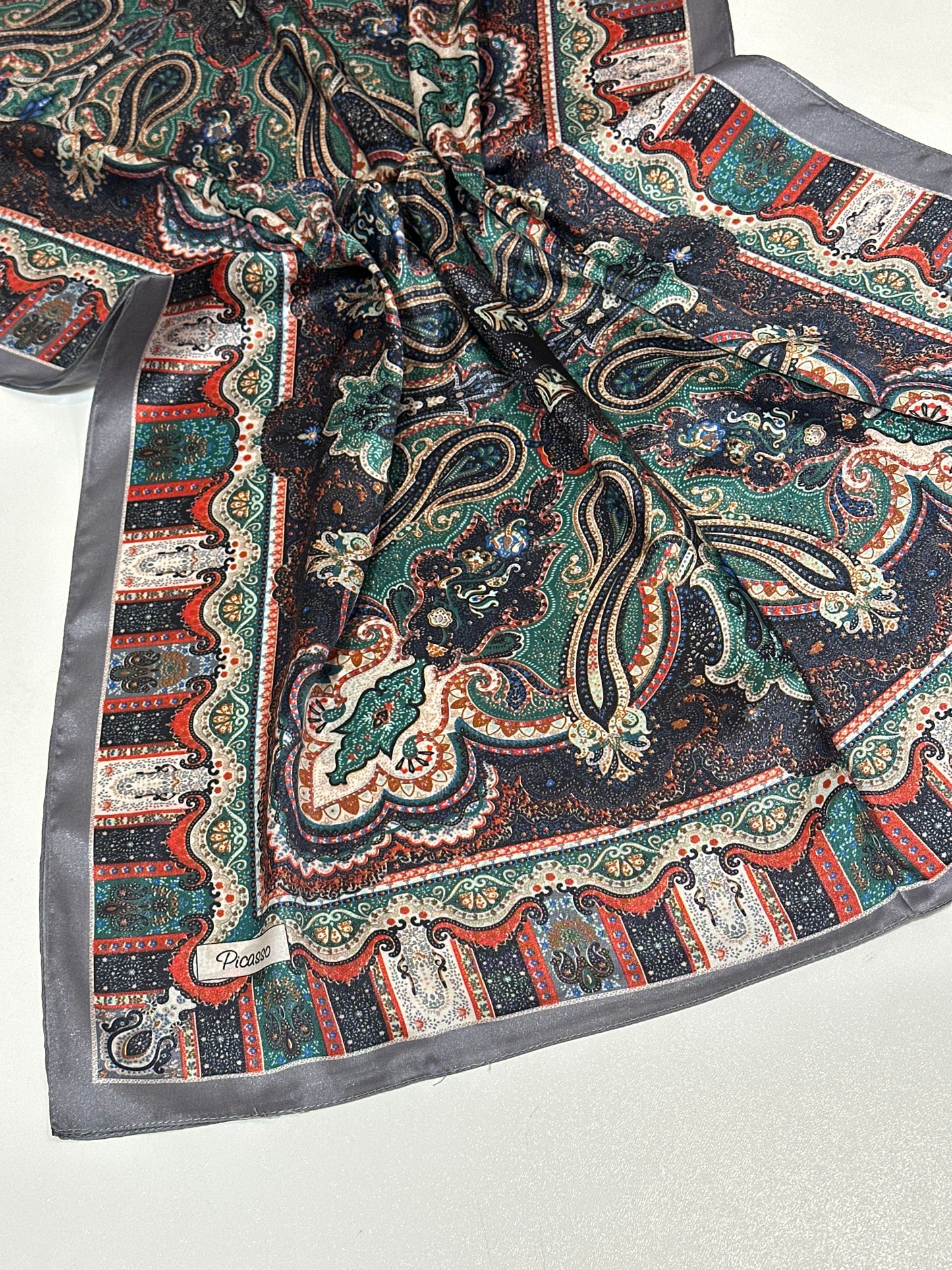 Foulard Picasso Cristal Modèle 01