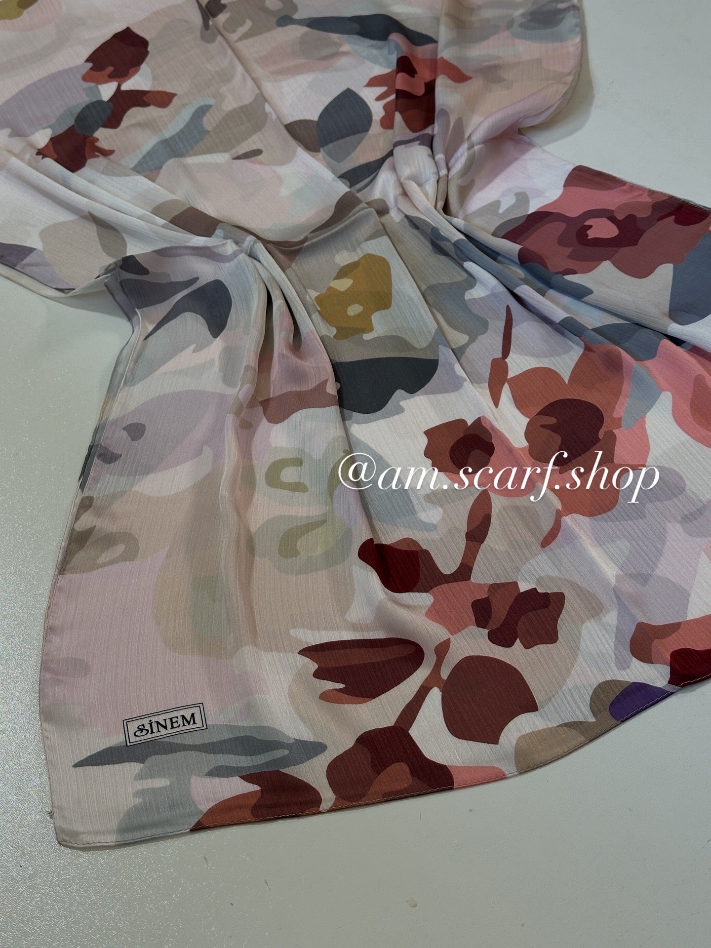 Foulard Crépe Plisser Satiné Imprimée FLORAL