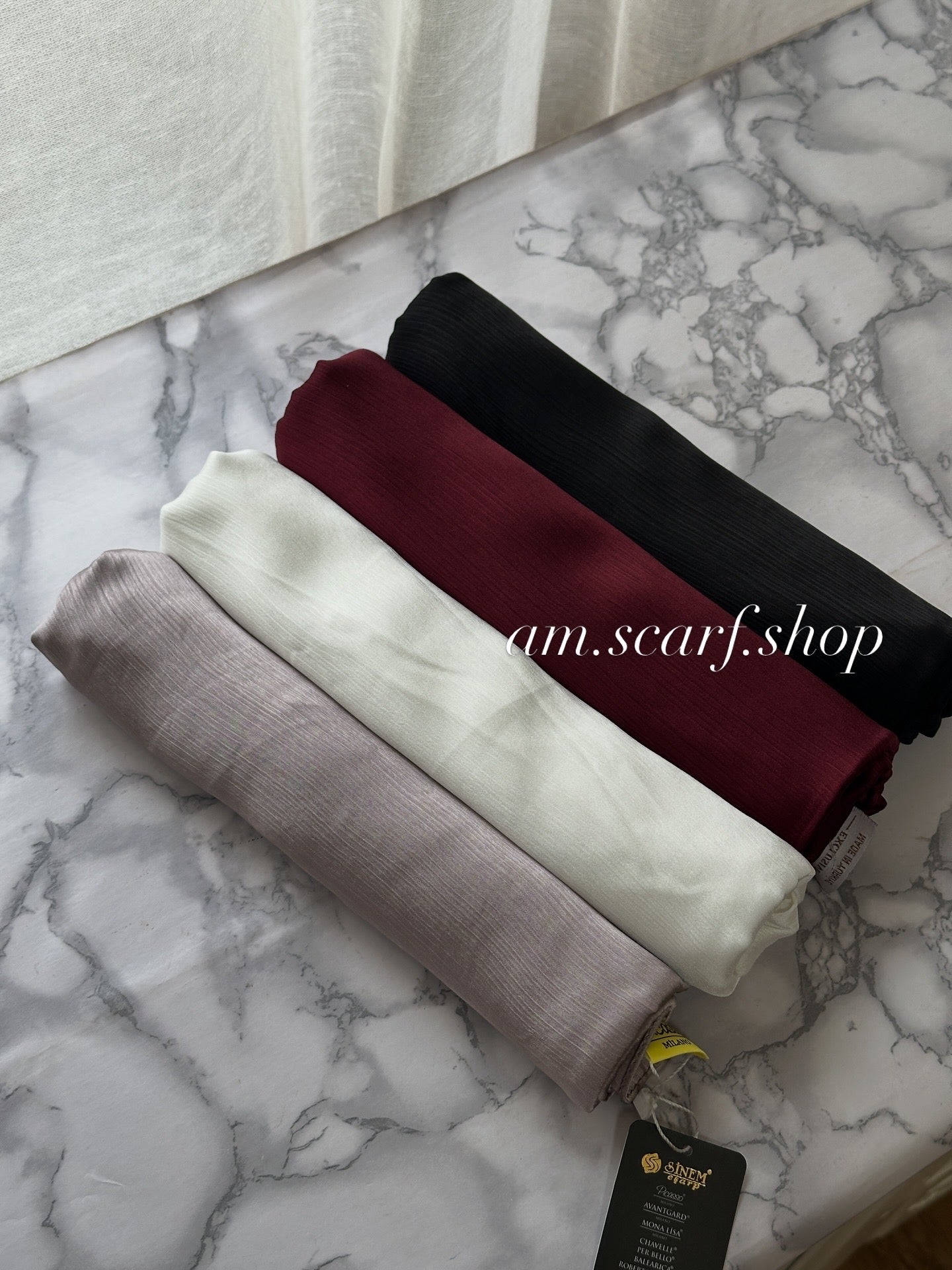Foulard crèpe plissée satiné uni