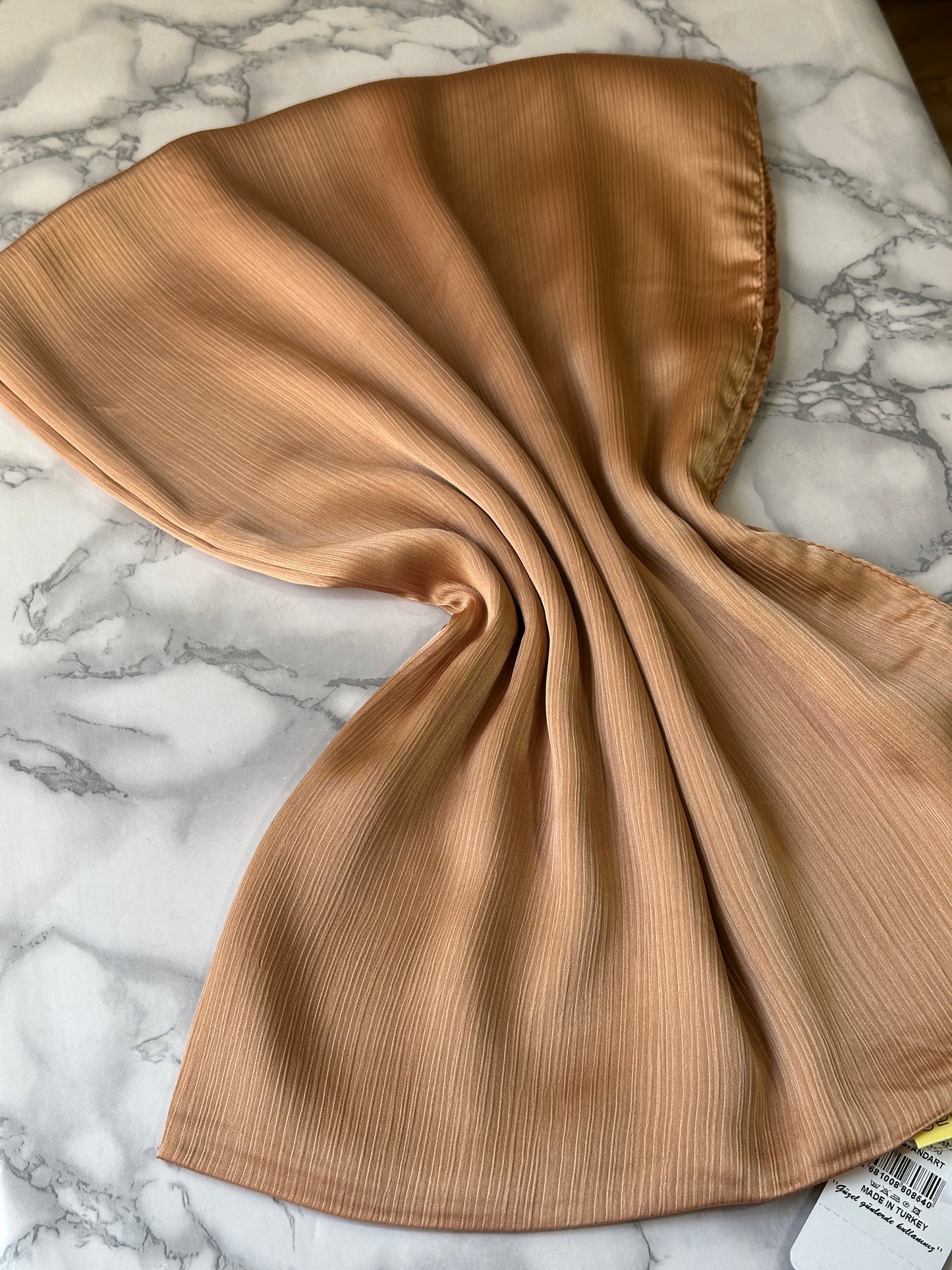 Foulard crèpe plissée satiné uni