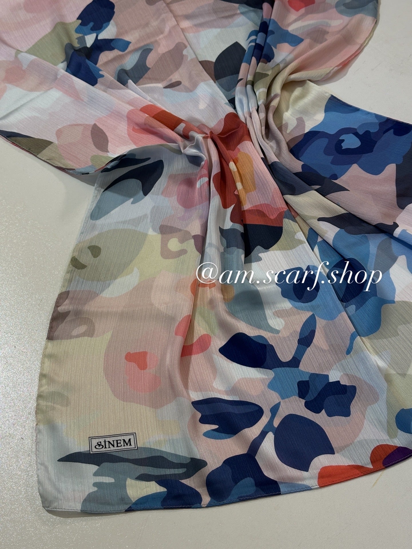 Foulard Crépe Plisser Satiné Imprimée FLORAL