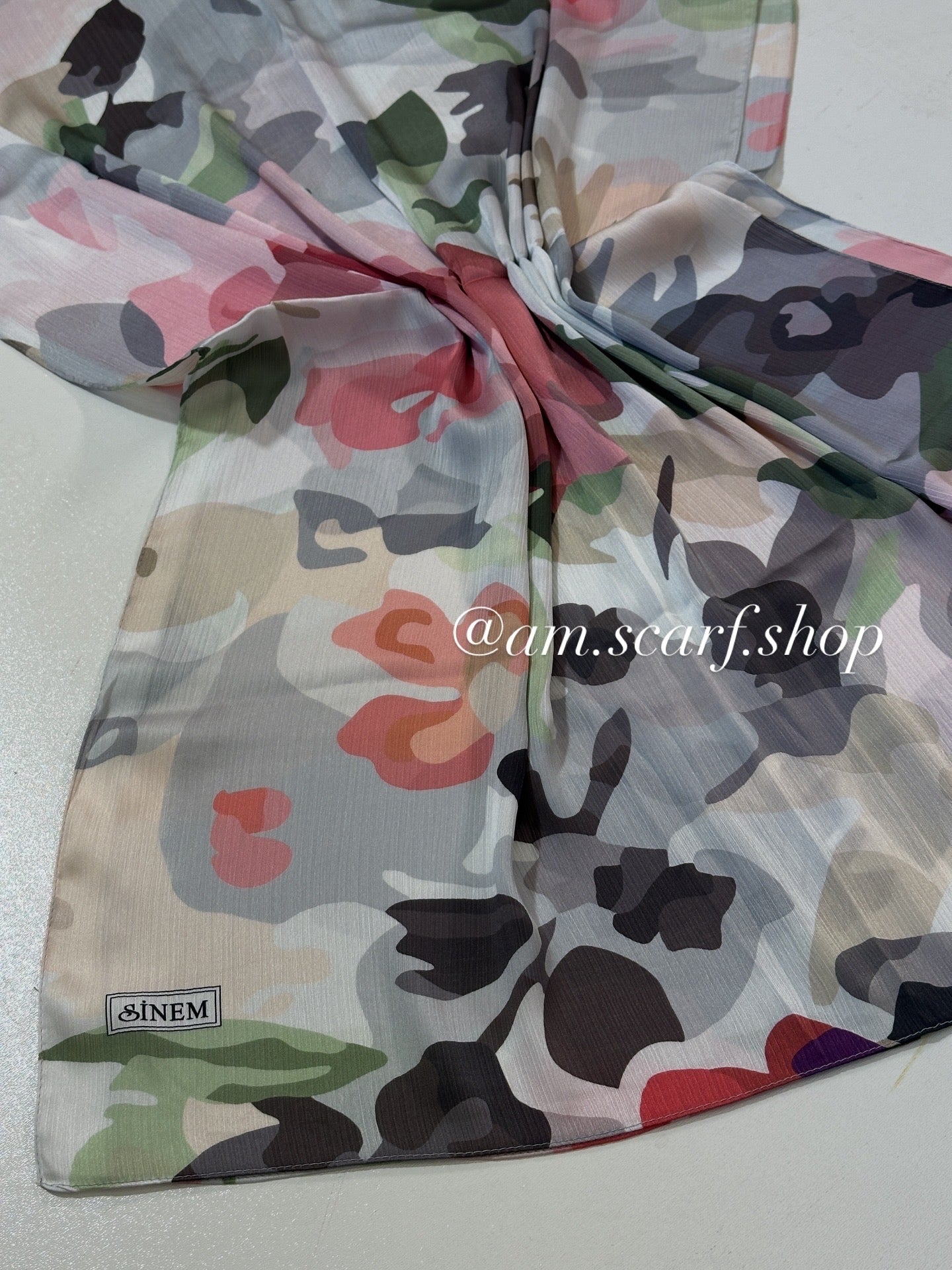 Foulard Crépe Plisser Satiné Imprimée FLORAL