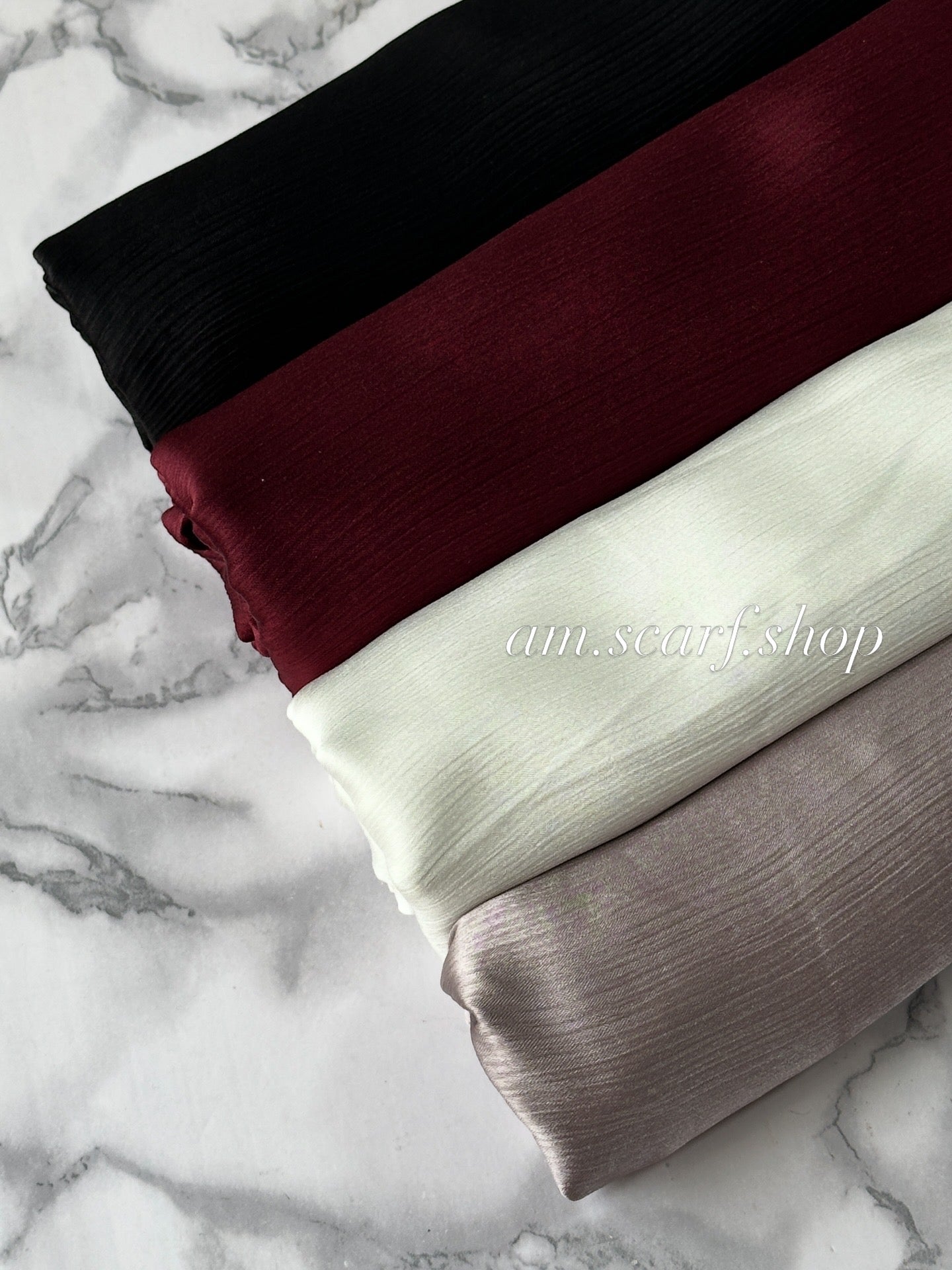 Foulard crèpe plissée satiné uni