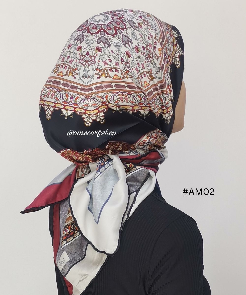 Foulard carré satin modéle 01