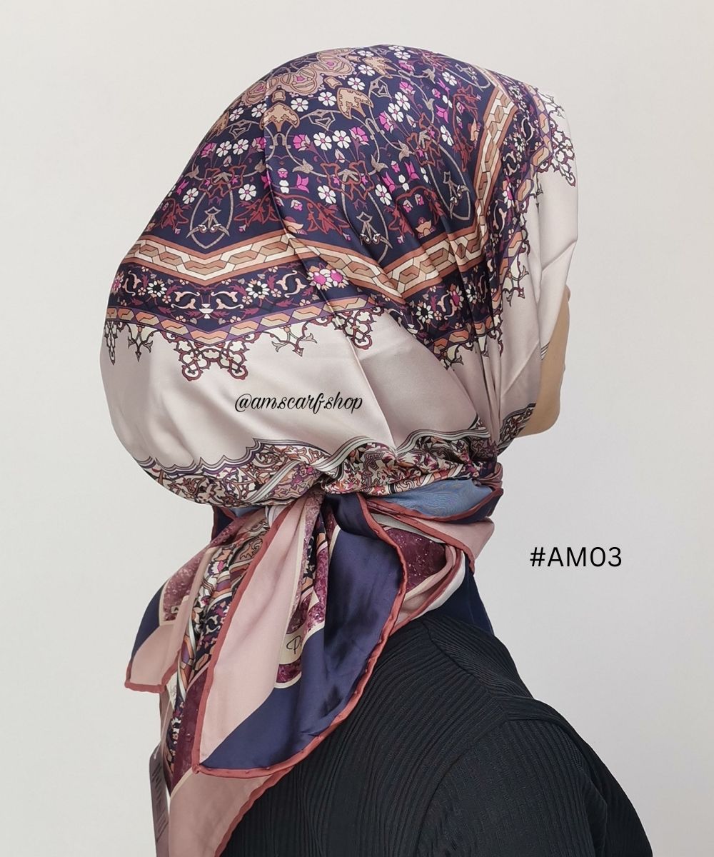 Foulard carré satin modéle 01