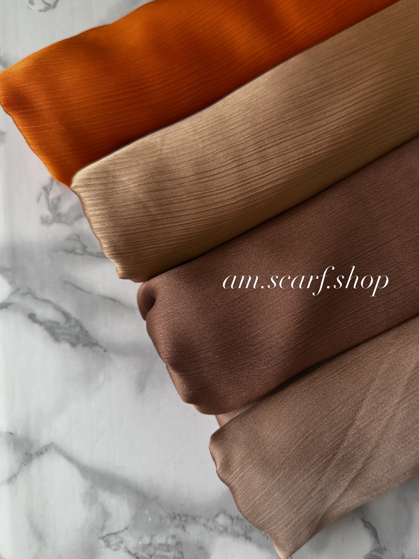 Foulard crèpe plissée satiné uni