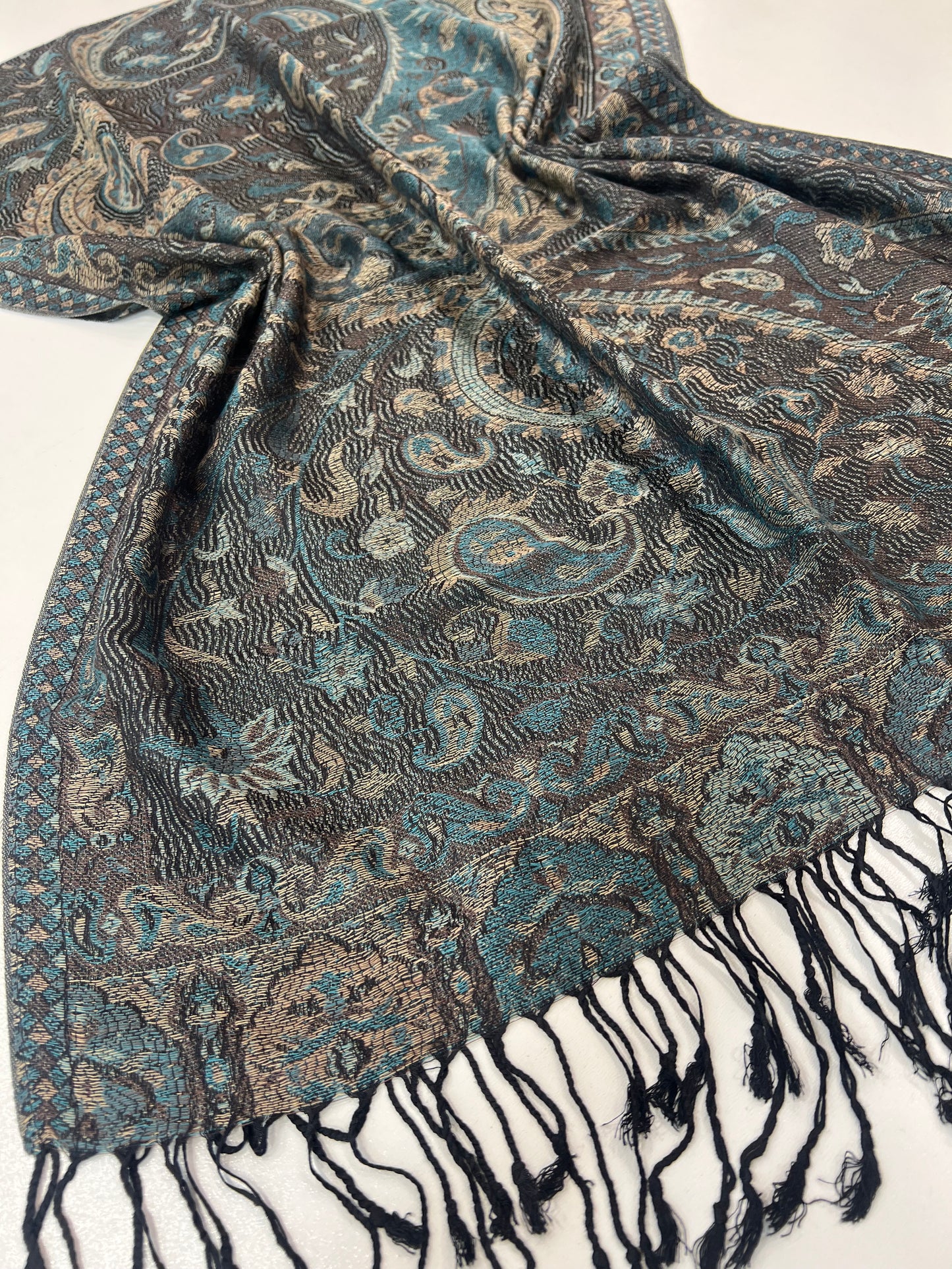 Pashmina scarf