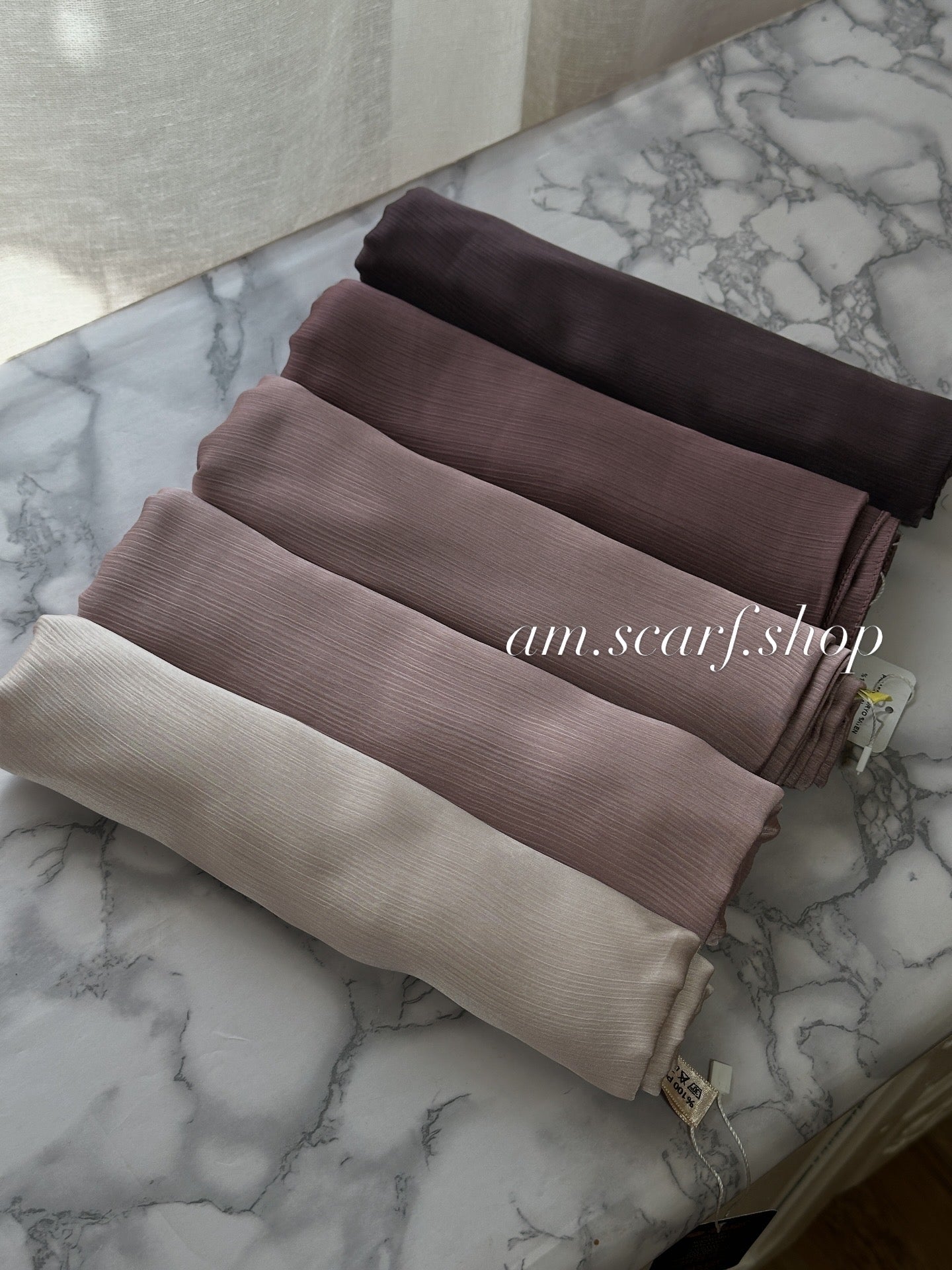Foulard crèpe plissée satiné uni