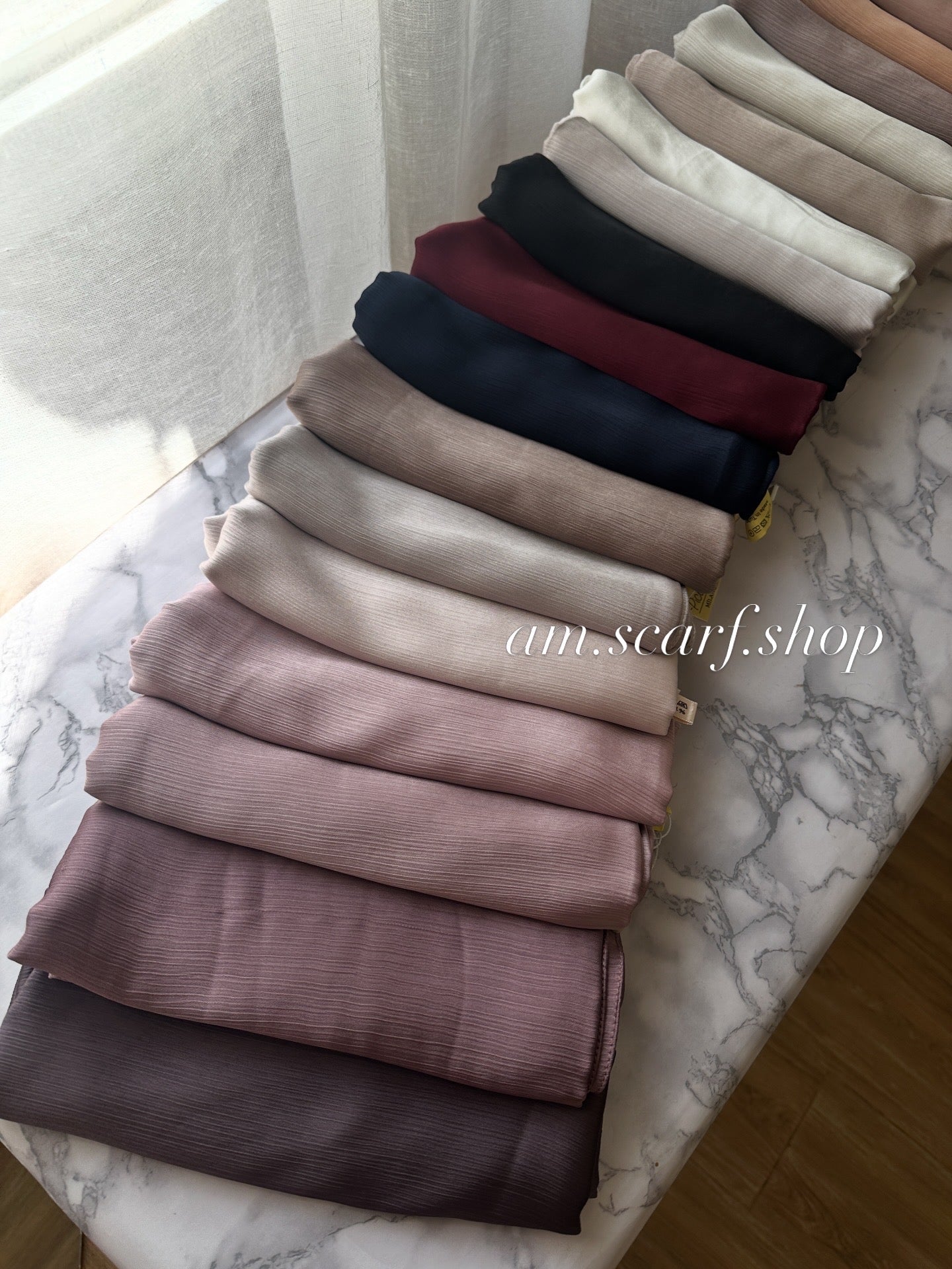 Foulard crèpe plissée satiné uni