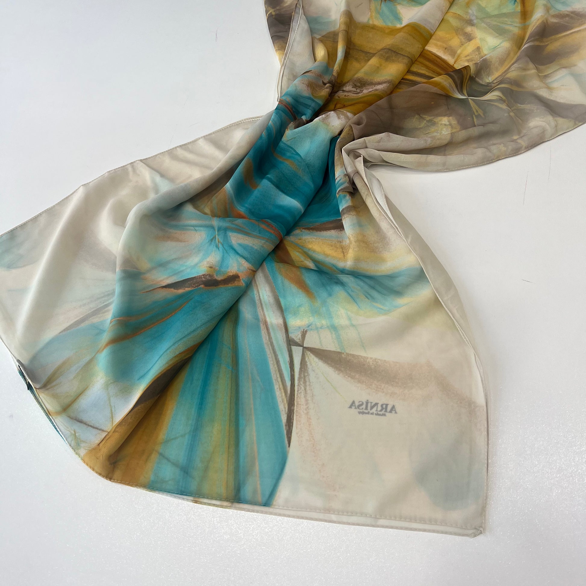 Mon ChaLe - Foulard crêpe italien 😍🤩 disponible en petite