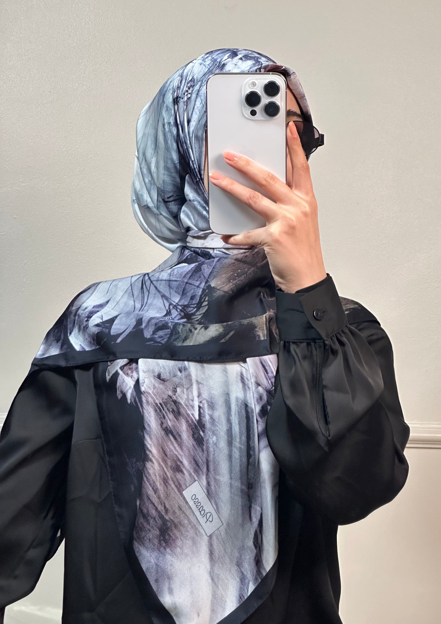Foulard Picasso Carré Satin 120 Cm