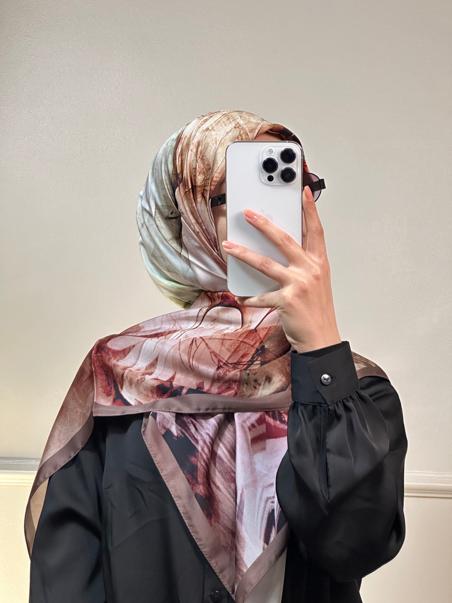 Foulard Picasso Carré Satin 120 Cm