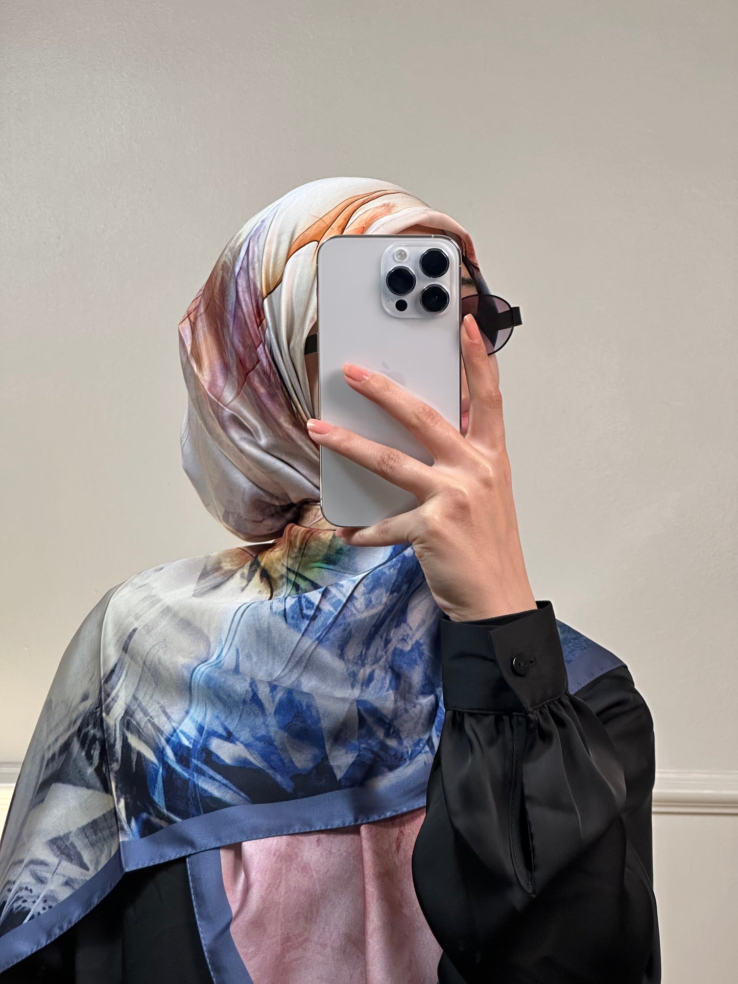 Foulard Picasso Carré Satin 120 Cm