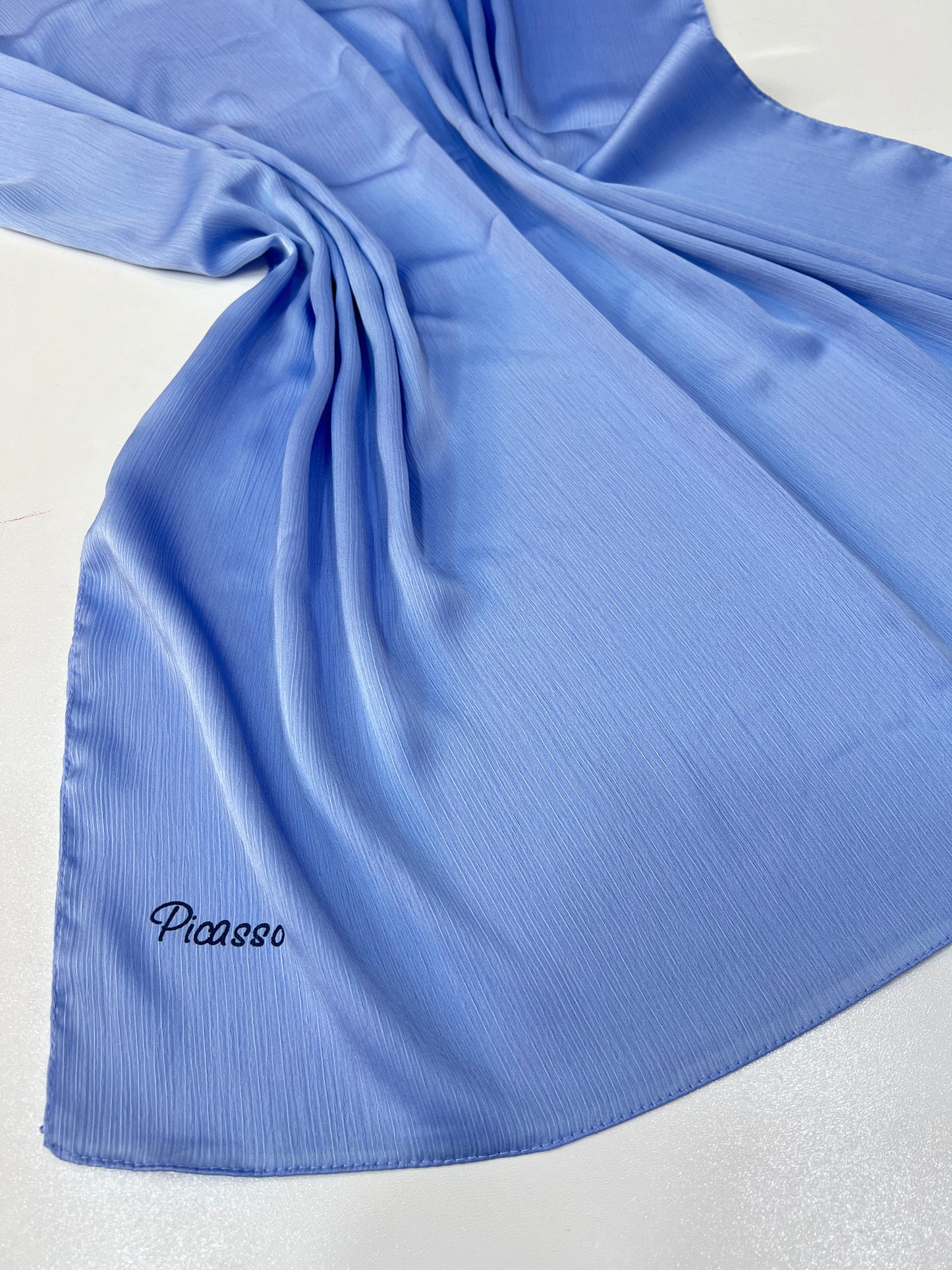 Foulard crèpe plissée satiné uni