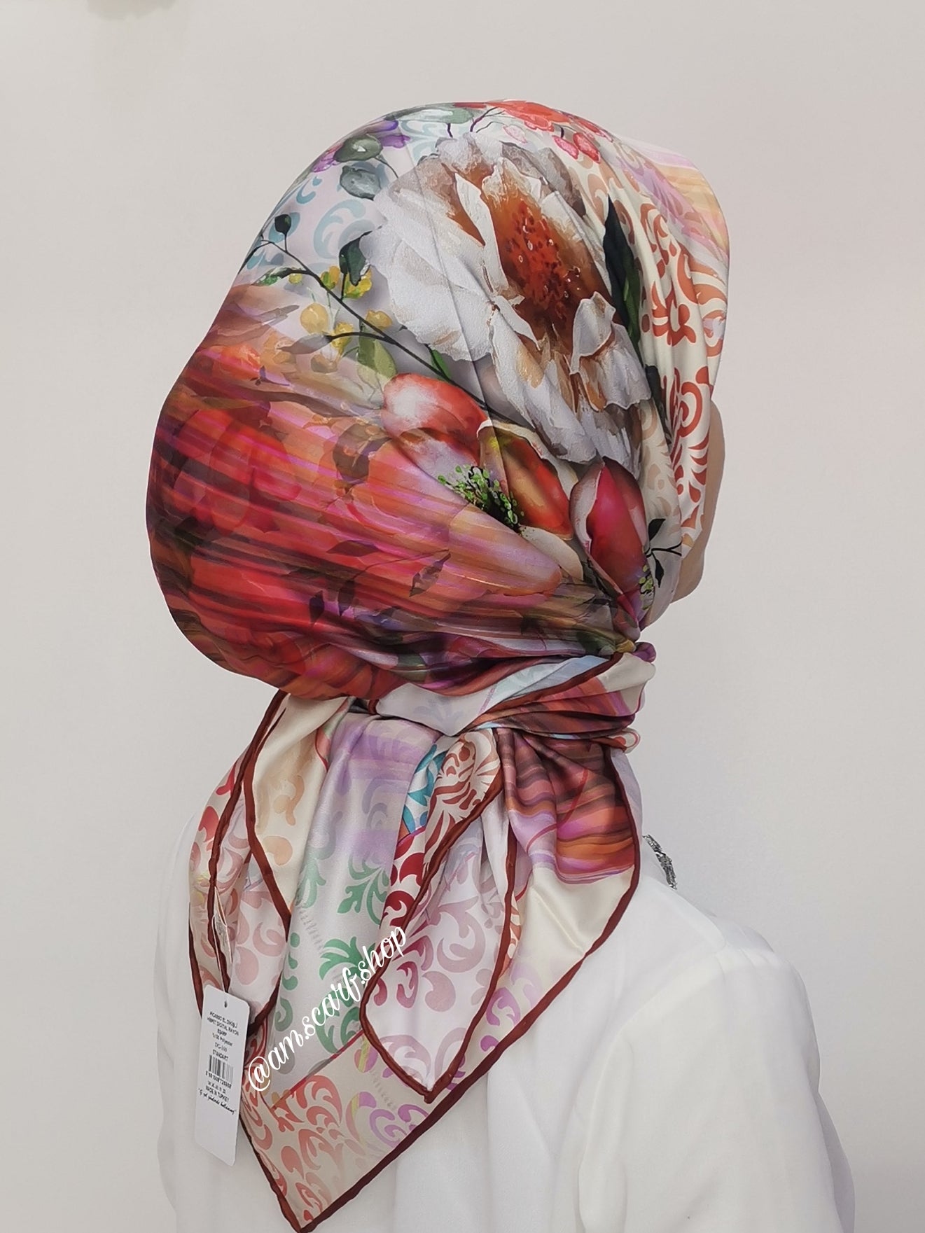 Foulard carré satin modéle 03