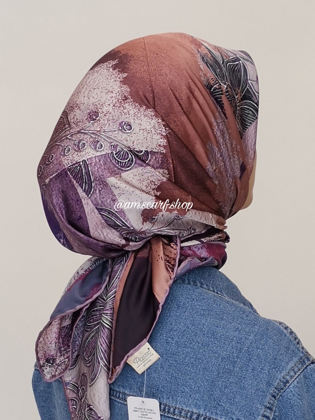 Foulard carré satin modéle 05