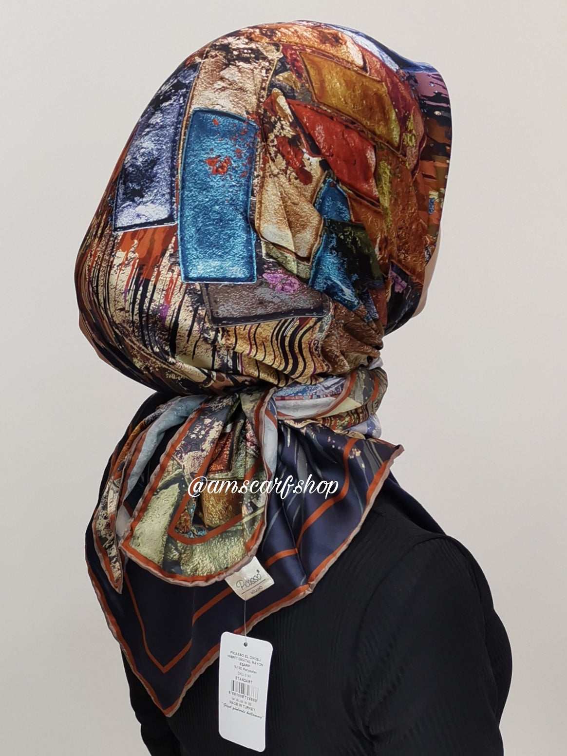 Foulard carré satin modéle 08